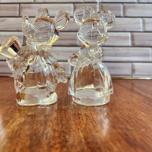 Disney Lenox Full Lead Crystal Mickey & Minnie Mouse Salt and Pepper Shakers - Picture 3 of 6